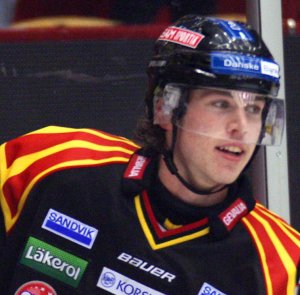 Elias Lindholm